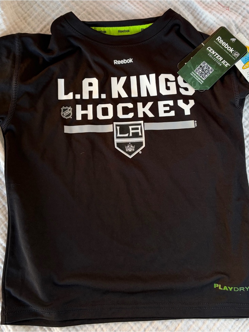 NWT Reebok Black LA Kings Youth Hockey Shirt with White Logo